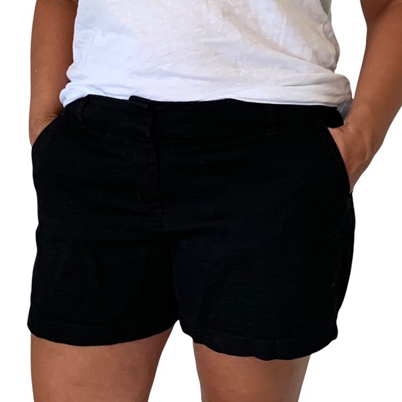 😎 J Crew - Black Shorts 4.5 in inseam Size 12 - Picture 1 of 9